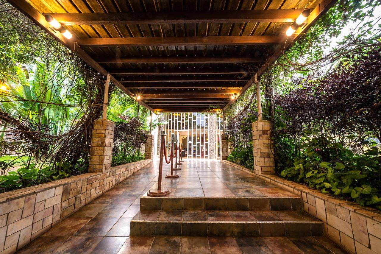 Imperial Heights Hotel, אנטבה מראה חיצוני תמונה